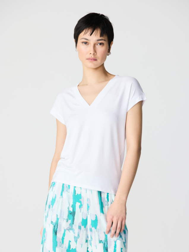 Scorpion basic t-shirt with beak