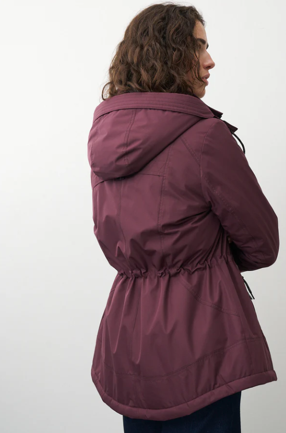 Parka Lebek repelente à água com gola alta e capuz