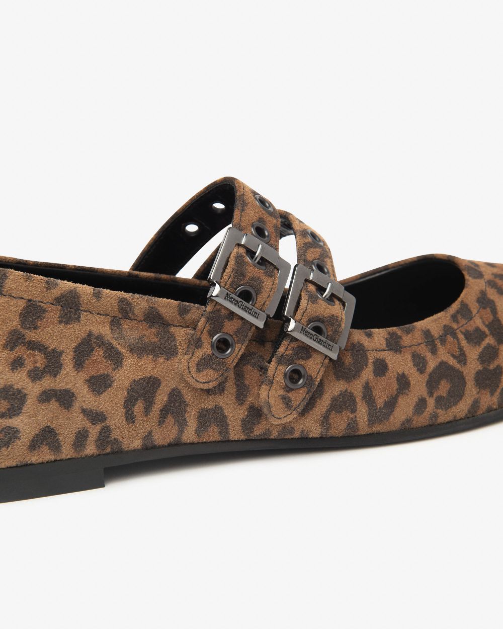 Nero Giardini Bailarina