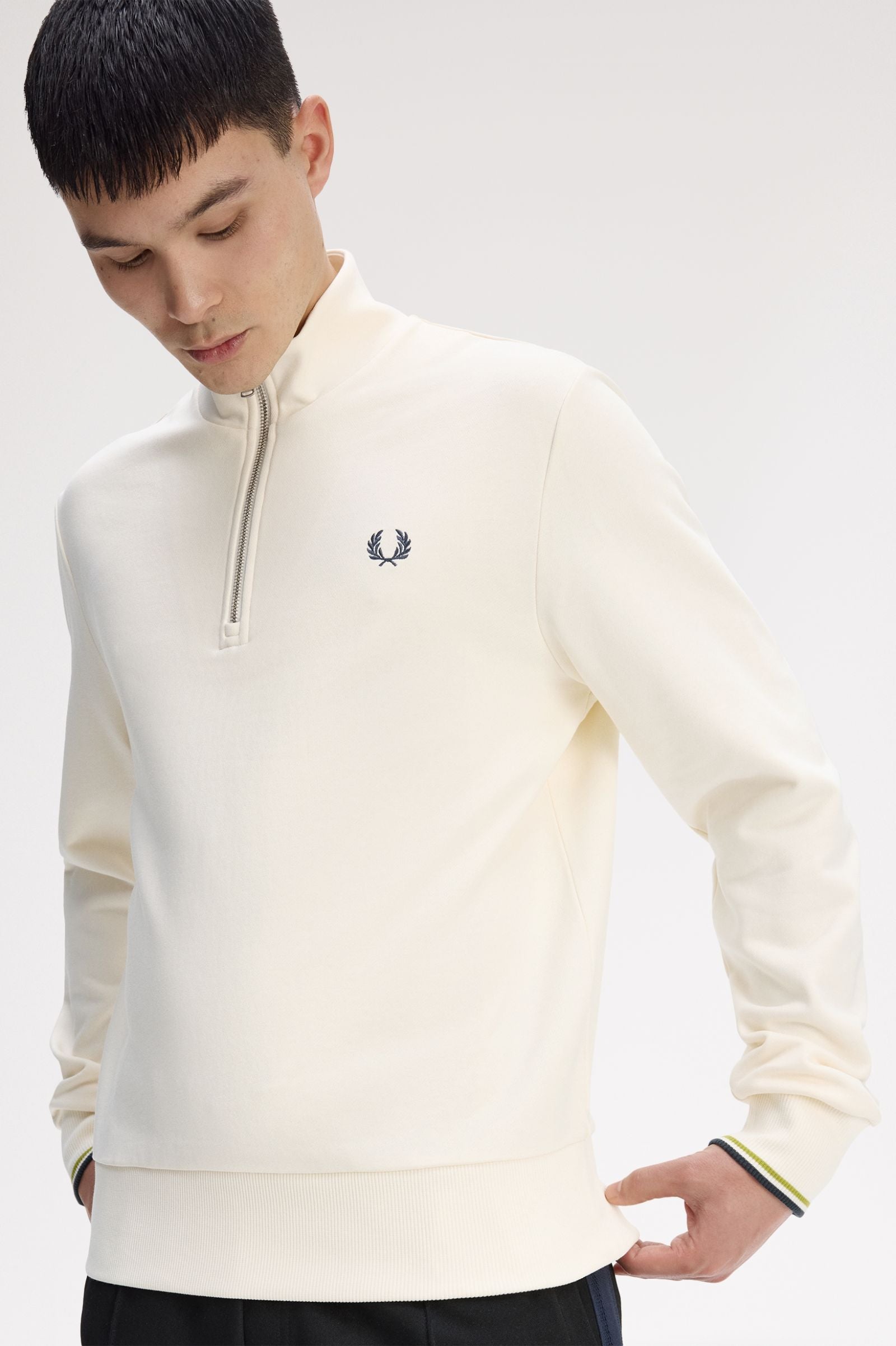 Polo Fred Perry com fecho
