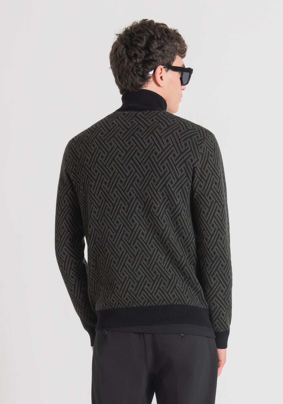 Camisola Antony Morato Gola Alta em Algodão